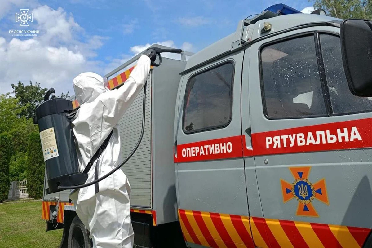 Sistema de descontaminacin en servicio en Ucrania. Foto: State Emergency Service Ukraine
